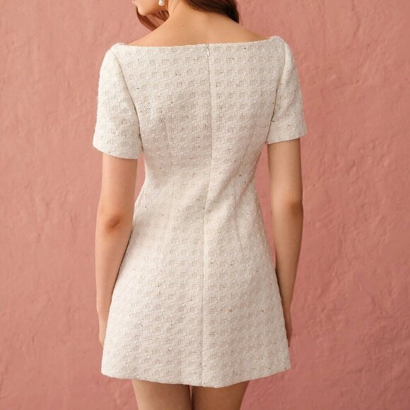 White Elegant Women's Autumn Romantic Apricot Exquisite Pearl Buttons Dress - Picture 4 of 8